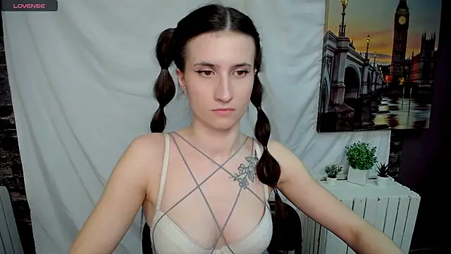 MaryEm976 online show from 15, 3, 2025