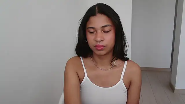 dark enchantress  online show from 4, 1, 2025