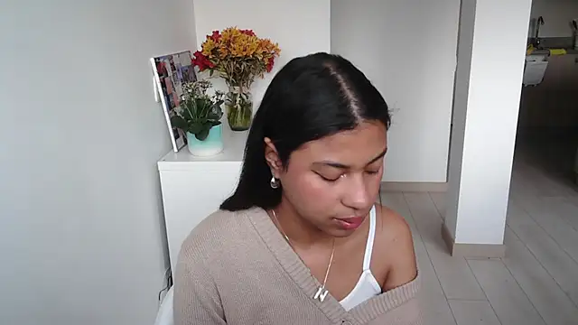 dark enchantress  online show from 17, 1, 2025