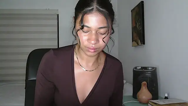 dark enchantress  online show from 2, 7, 2026