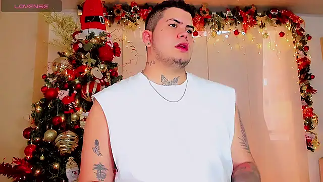 Thomas chubbyxhot online show from 22, 12, 2024
