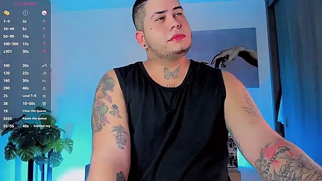 Thomas chubbyxhot online show from 23, 7, 2026