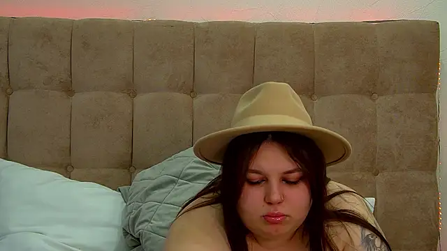 LillianKim online show from 7, 3, 2025