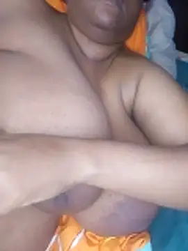 bigtitssxx online show from 14, 4, 2026