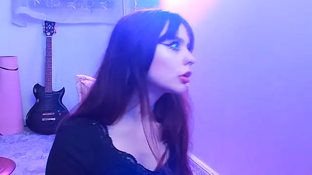 Snapshot of crystalsbaby chatting on 12, 10, 2025 crystalsbaby online show from 12, 10, 2025