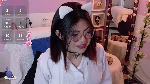 Catwhite  online show from 17, 3, 2026