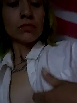 Snapshot of fablob23 chatting on 1, 4, 2026 fablob23 online show from 1, 4, 2026