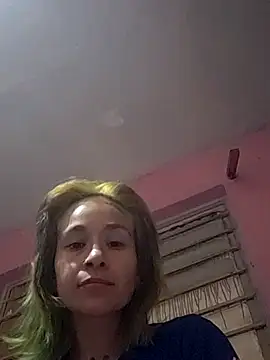 Snapshot of fablob23 chatting on 3, 4, 2026 fablob23 online show from 3, 4, 2026