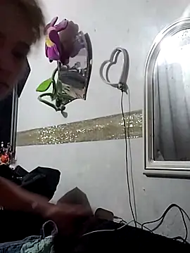 Snapshot of fablob23 chatting on 8, 4, 2026 fablob23 online show from 8, 4, 2026