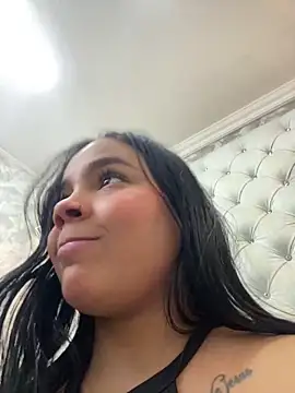 Snapshot of EmilyQueen3x chatting on 22, 1, 2025 EmilyQueen3x online show from 22, 1, 2025