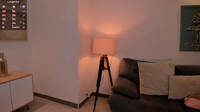 Snapshot of MartinnaBonnet chatting on 19, 2, 2025 MartinnaBonnet online show from 19, 2, 2025