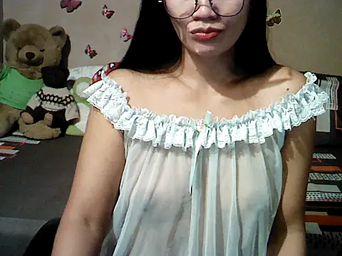 Mia Rein online show from 2, 2, 2026