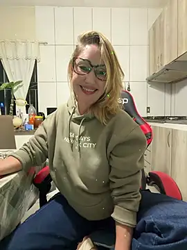 RAIRAsexy online show from 17, 7, 2026