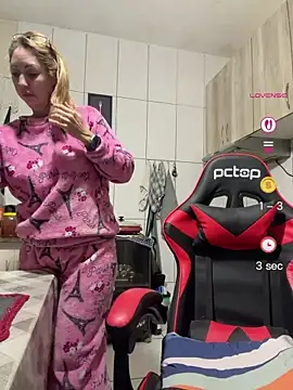 RAIRAsexy online show from 18, 7, 2026