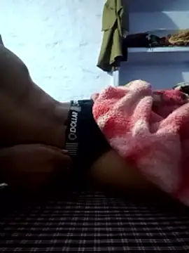 Sinewsex pussylove online show from 17, 12, 2025