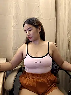 Kissy07 online show from 28, 2, 2025