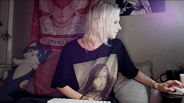 Alien Bella online show from 22, 2, 2026