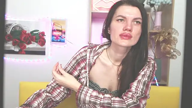 Snapshot of MilaLoona chatting on 18, 1, 2025 MilaLoona online show from 18, 1, 2025