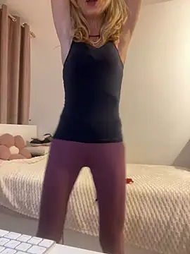 adella13 online show from 20, 2, 2025