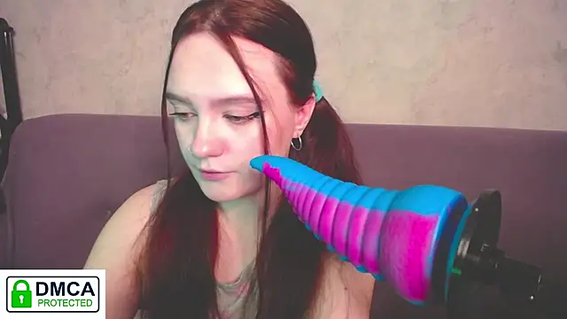 Snapshot of Alyssa___Scarlet chatting on 21, 11, 2025 Alyssa Scarlet online show from 21, 11, 2025