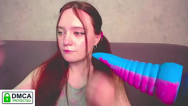 Snapshot of Alyssa___Scarlet chatting on 28, 11, 2025 Alyssa Scarlet online show from 28, 11, 2025