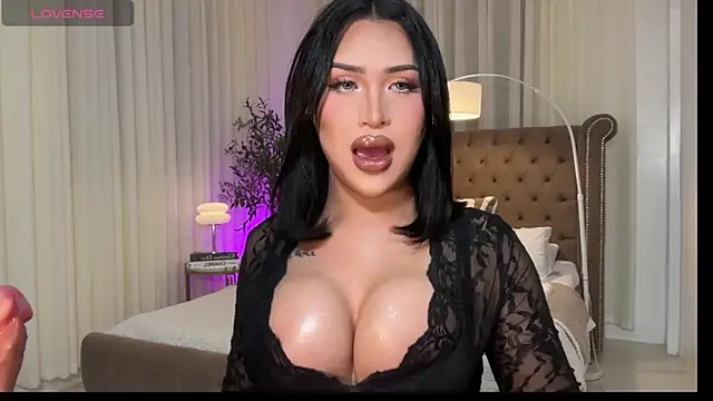 Your Majesty Tyra online show from 15, 2, 2026