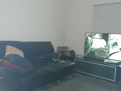 Snapshot of shhhoot73 chatting on 19, 9, 2025 shhhoot73 online show from 19, 9, 2025