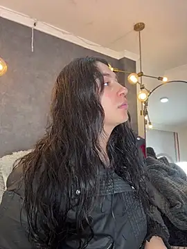 dayra angels online show from 16, 4, 2026