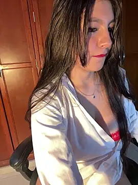 Snapshot of loolla_23 chatting on 21, 12, 2024 loolla 23 online show from 21, 12, 2024