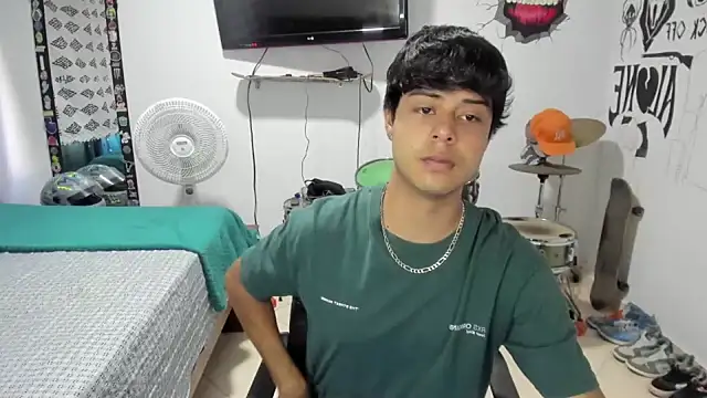 Snapshot of Zack_falcon chatting on 12, 2, 2025 Zack falcon online show from 12, 2, 2025