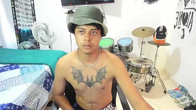 Snapshot of Zack_falcon chatting on 10, 3, 2025 Zack falcon online show from 10, 3, 2025