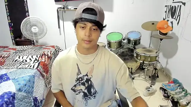 Snapshot of Zack_falcon chatting on 11, 9, 2025 Zack falcon online show from 11, 9, 2025