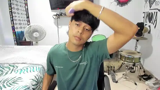 Snapshot of Zack_falcon chatting on 4, 2, 2026 Zack falcon online show from 4, 2, 2026