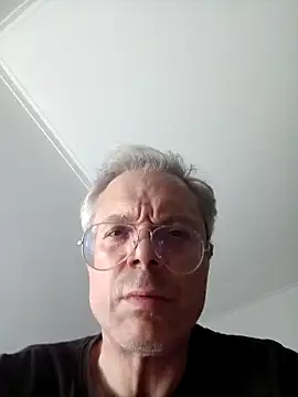 Snapshot of Almadaxxx chatting on 14, 5, 2026 Almadaxxx online show from 14, 5, 2026