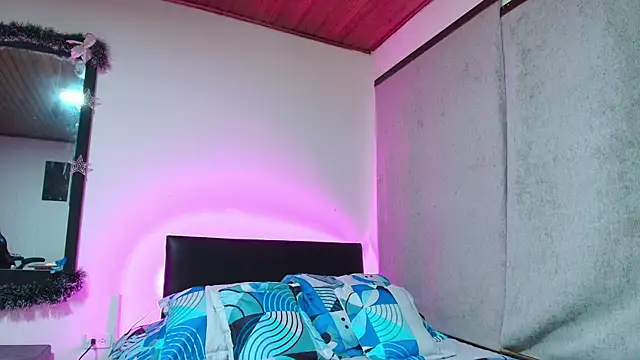 yesie hot online show from 26, 1, 2025