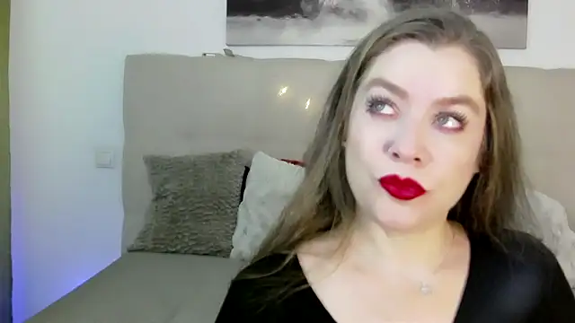 PetersEmily online show from 12, 12, 2024