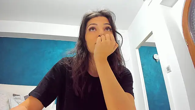 Anna Lewis online show from 16, 2, 2025