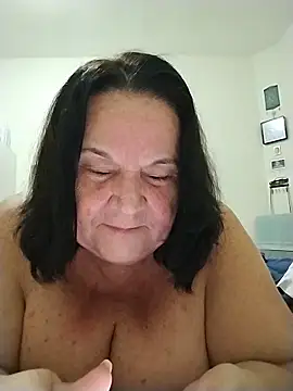 Yaya Mineira online show from 15, 4, 2026