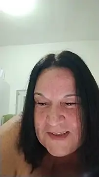 Yaya Mineira online show from 7, 6, 2026