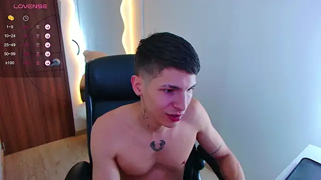 Snapshot of harrisoncuper chatting on 18, 1, 2025 harrisoncuper online show from 18, 1, 2025