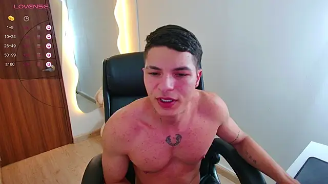 Snapshot of harrisoncuper chatting on 12, 9, 2025 harrisoncuper online show from 12, 9, 2025