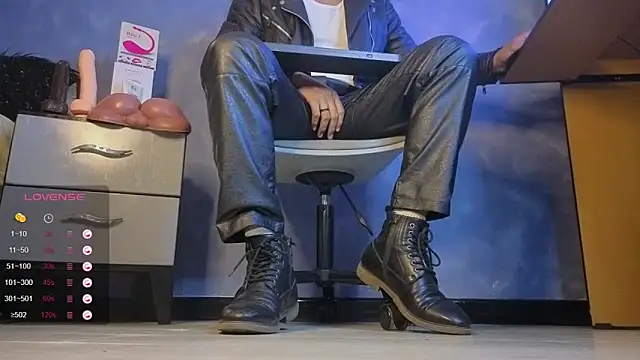 TomLover 12 online show from 6, 3, 2026