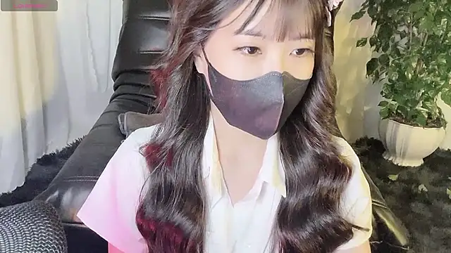 Mya Lee online show from 11, 12, 2024