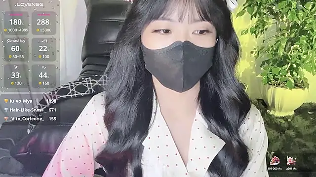 Mya Lee online show from 22, 12, 2024