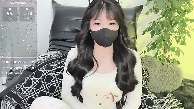 Mya Lee online show from 8, 1, 2025