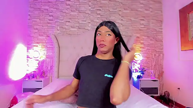 Lucia-sex online show from 4, 3, 2026