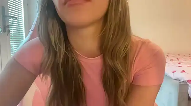 Lillymariee online show from 15, 2, 2025