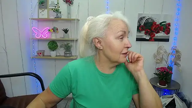 BlondyLeeBest online show from 7, 3, 2025