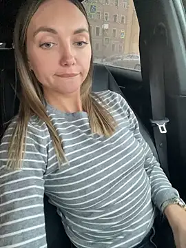 AngelinaMoore online show from 18, 2, 2025