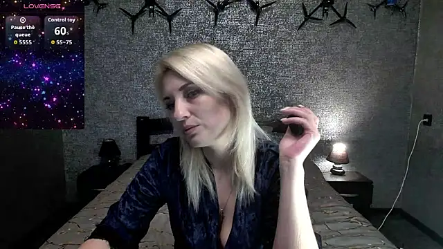 Snapshot of annagreeneyess chatting on 17, 10, 2025 annagreeneyess online show from 17, 10, 2025